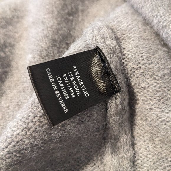 Miss Lola V-Neck Fluffy Knitted Sweater, M, EUC - Picture 8 of 8